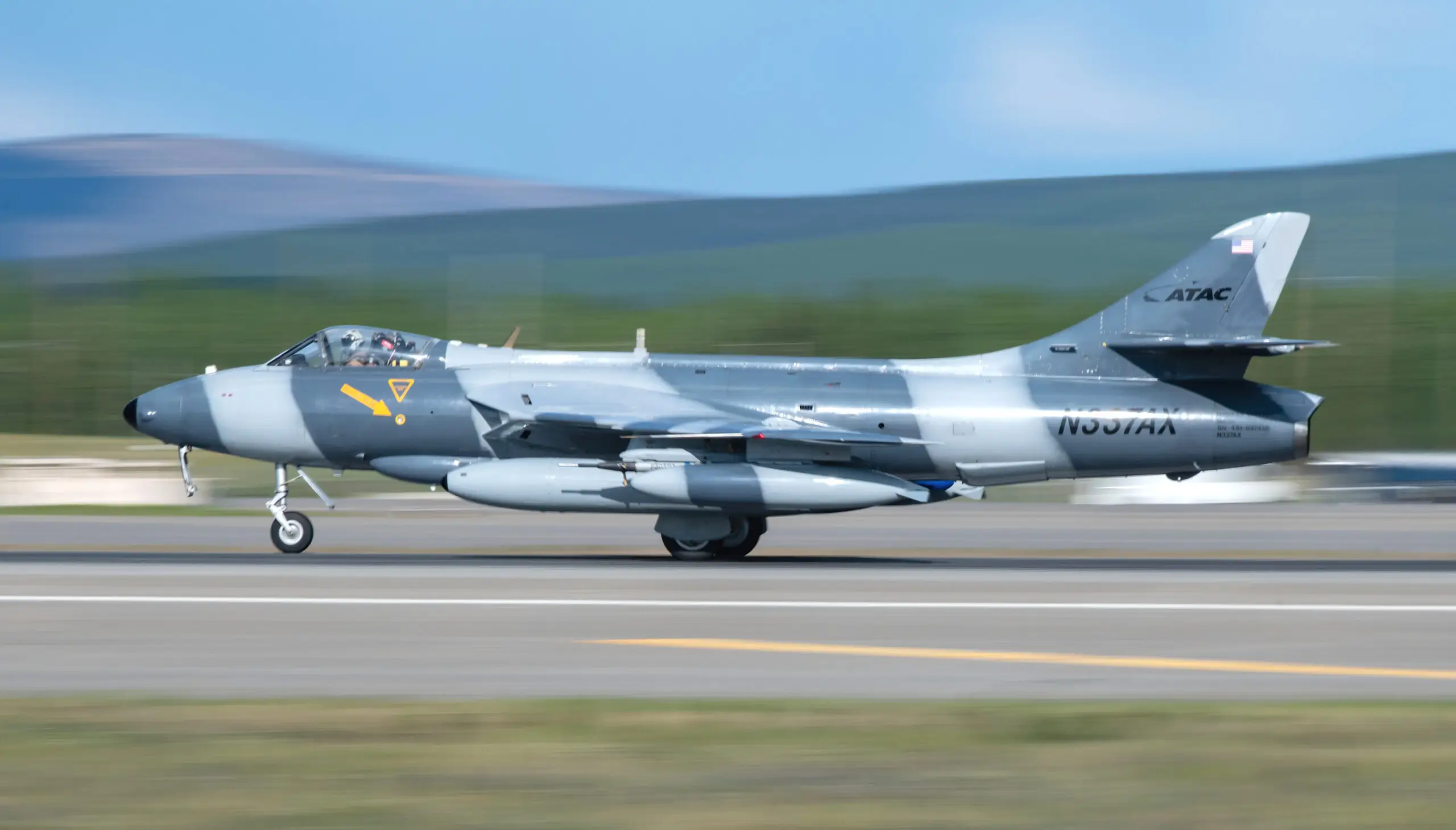 N337AX号“霍克猎人” 图源:ATAC官网