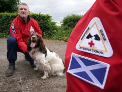 英媒：受乌方请求，英国一个搜尸犬小组将被派到乌克兰