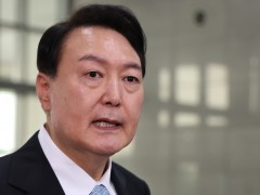韩民调：尹锡悦差评率首次过半