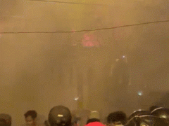 斯里兰卡总理府邸遭抗议者纵火焚烧 事发时总理已前往安全地点