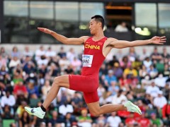 世锦赛逆袭夺冠 王嘉男：“稳步向前”梦想才能照进现实
