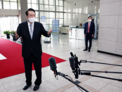 支持率持续下跌被问原因，尹锡悦：媒体不是很清楚吗？