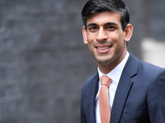 英国保守党党首竞选激烈 前财政大臣苏纳克继续“领跑”