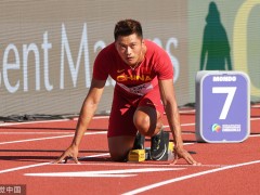 美国尤金田径世锦赛，谢震业获小组第3跻身半决赛