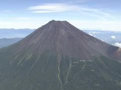 中国男子夜晚登富士山迷路遇险 日本警方紧急救援